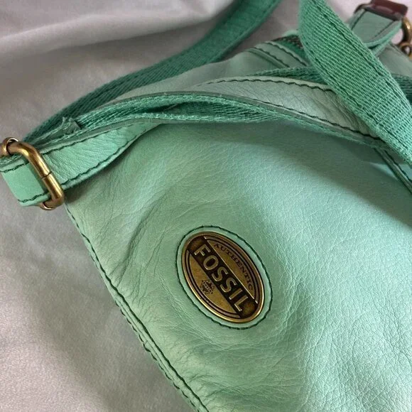 Vintage Fossil Explorer Leather Crossbody Bag Sage Green - Picture 7 of 8